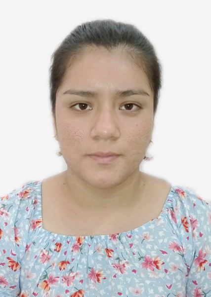 Claudia Yullia Yarlaque Seminario