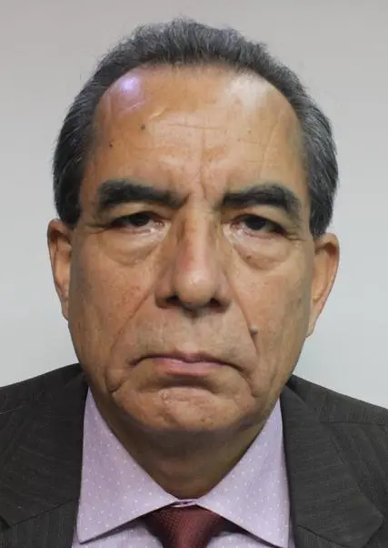CARLOS MANUEL