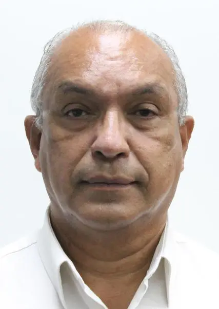 LUIS ROBERTO