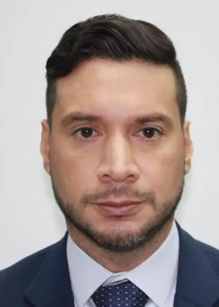 LUIS ALEJANDRO